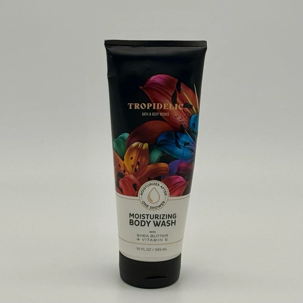 Bath & Body Works Tropidelic Moisturizing Body Wash NWT